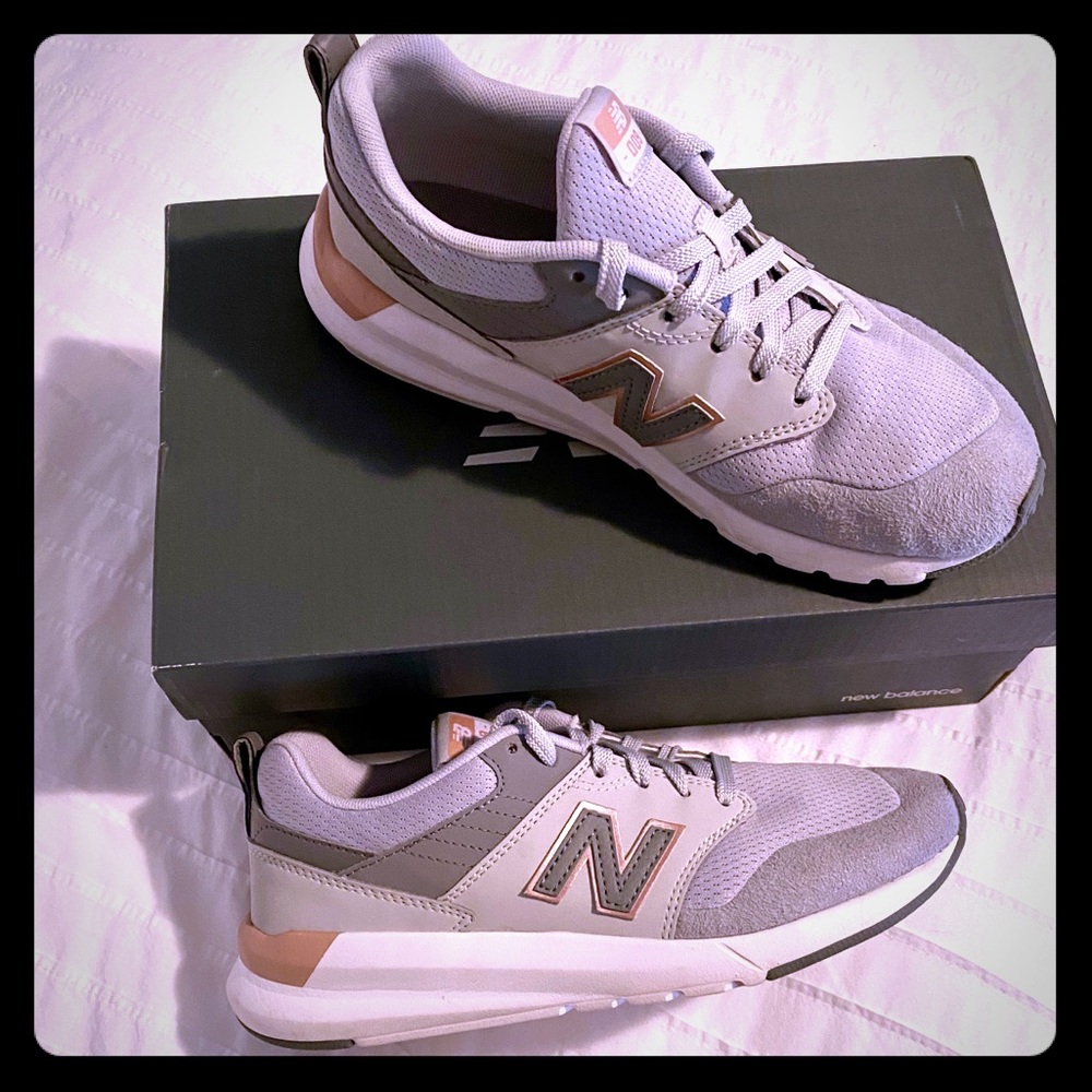New Balance lifestyle sneakers